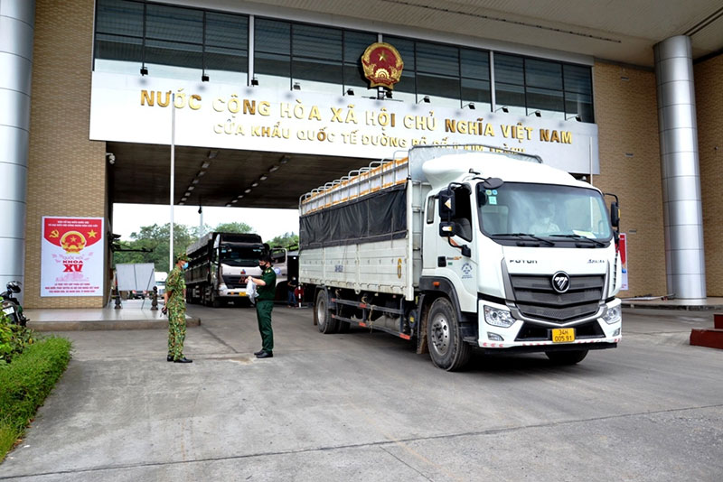 van-chuyen-hang-trung-quoc-ve-sai-gon-2